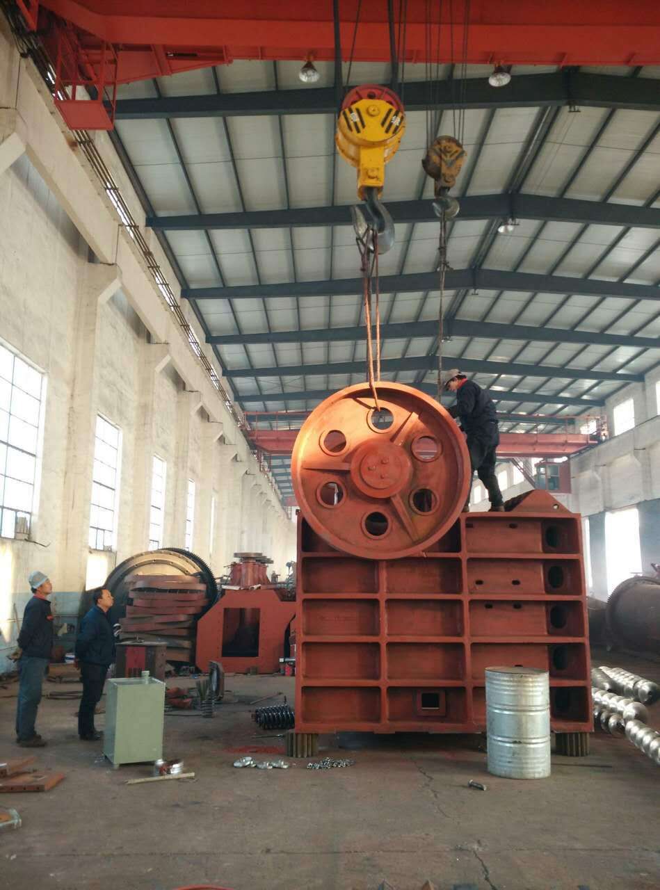 顎式破碎機(jī)如何拆卸？耐磨件的壽命以及更換方法？
